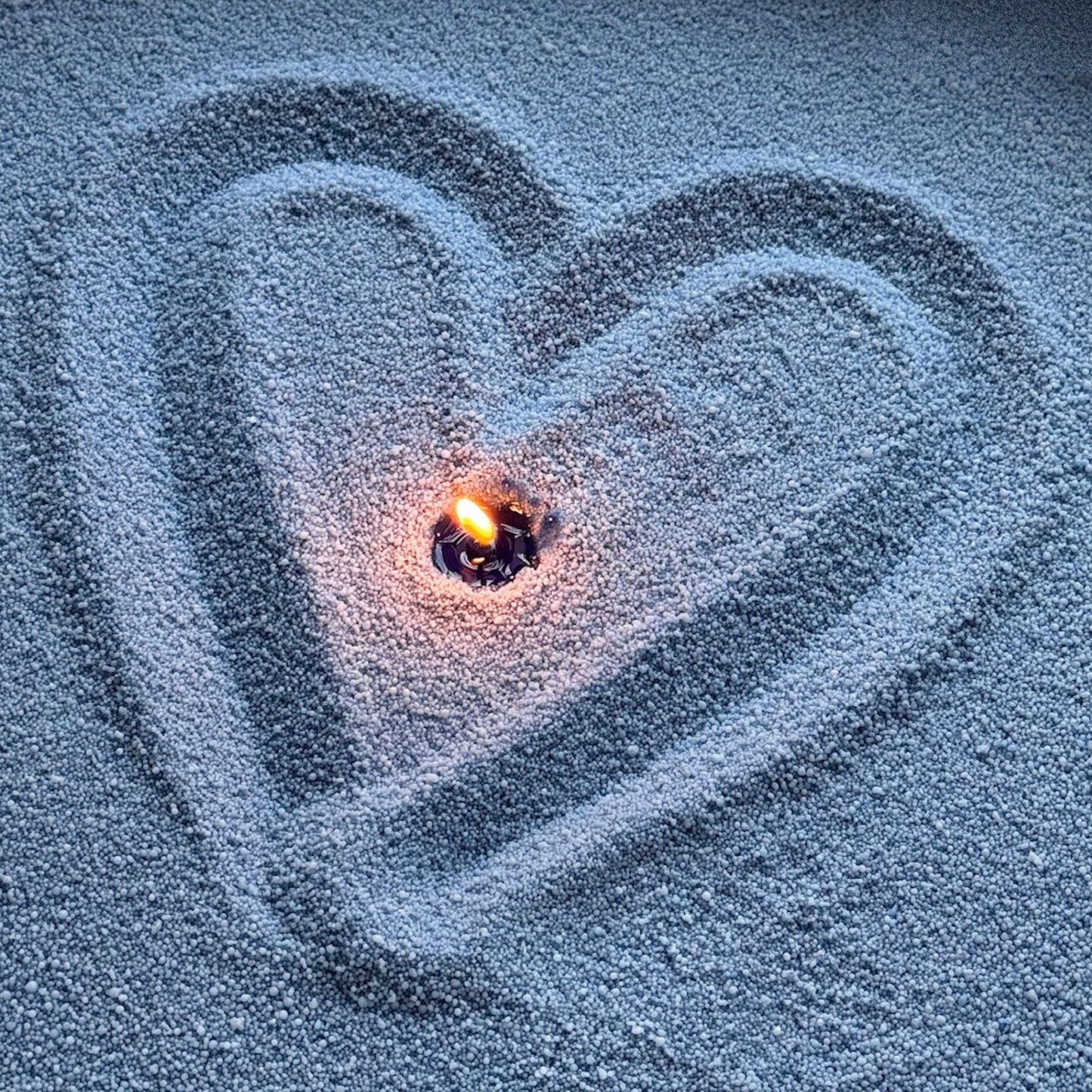 DUSTY BLUE PEARL CANDLE